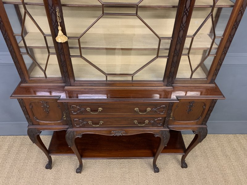 Carved Mahogany Display Cabinet by Warings - Image 20
