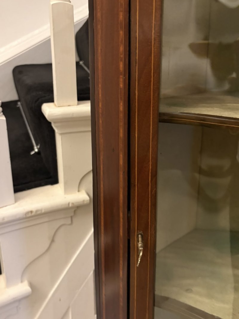 Antique Edwardian Mahogany Inlaid Serpentine Corner Display Cabinet - Image 12
