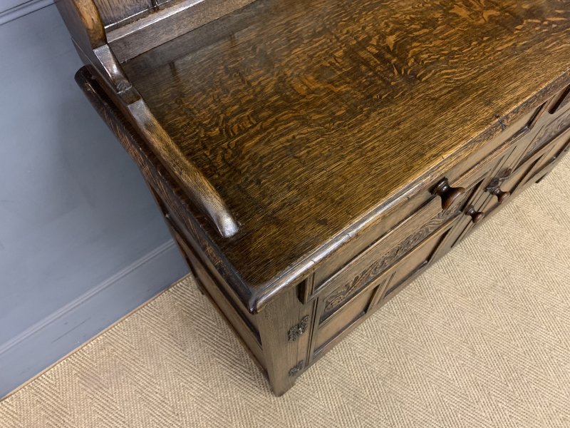 Ipswich Oak Dresser - Image 12