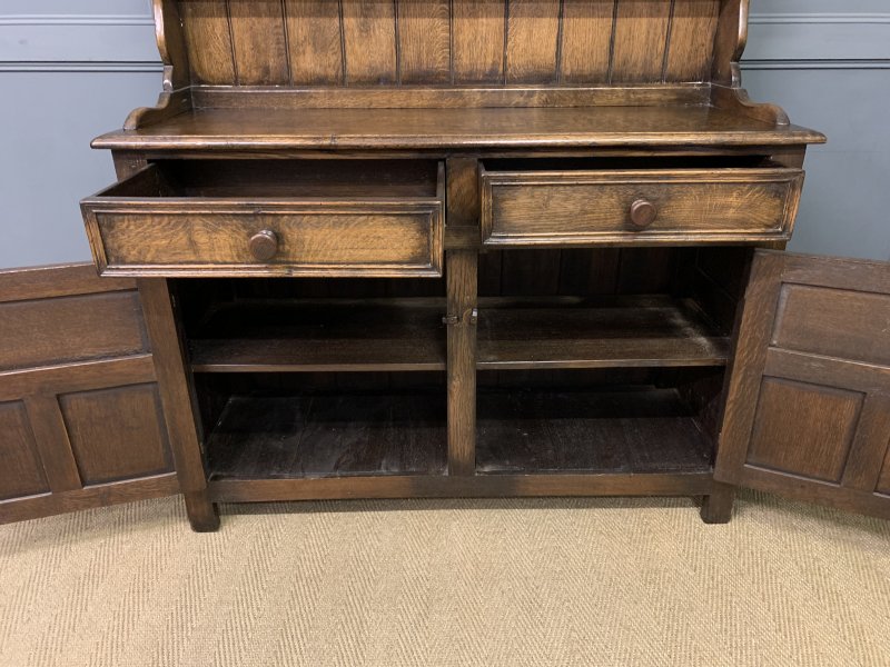Ipswich Oak Dresser - Image 9