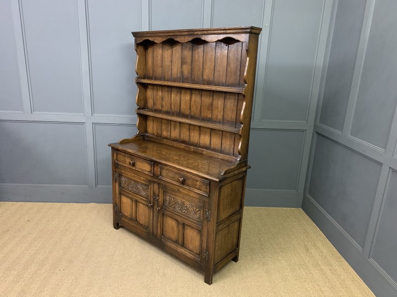 Ipswich Oak Dresser - Image 6