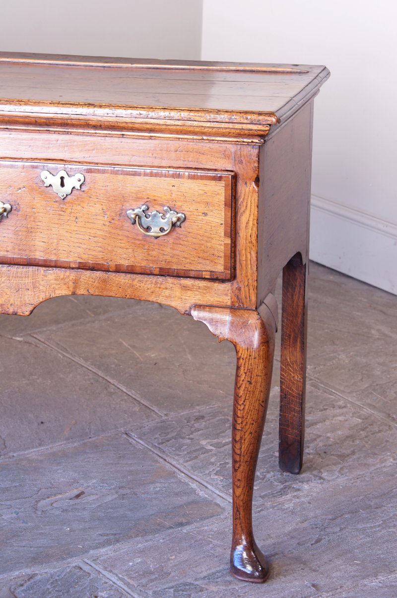 An 18th Century Cabriole Leg Dresser Base - Image 11