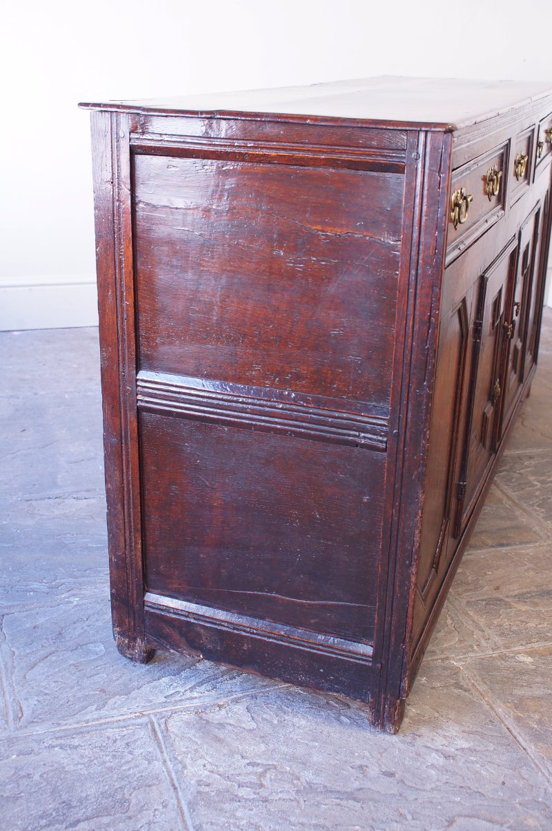 A Superb Small 17th-century Dresser Base. - Image 14