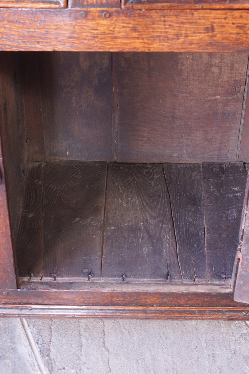 A Superb Small 17th-century Dresser Base. - Image 11