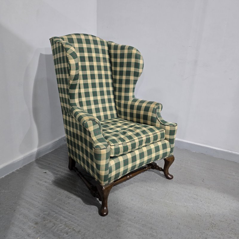Very Good Oak Framed Wing Armchair - Image 2