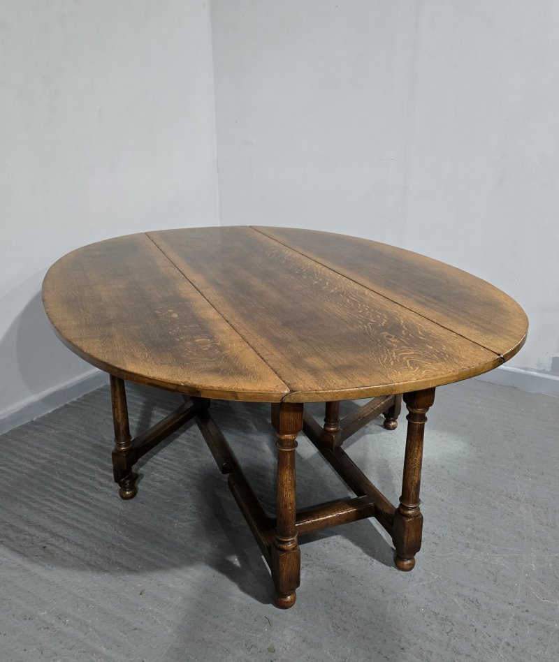 Huge Oak Wake Table - Image 2