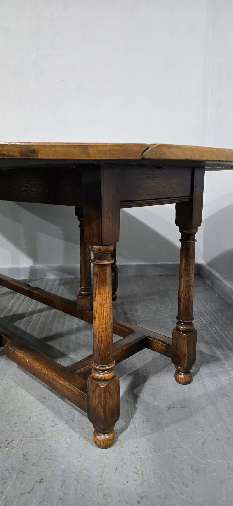 Huge Oak Wake Table - Image 5