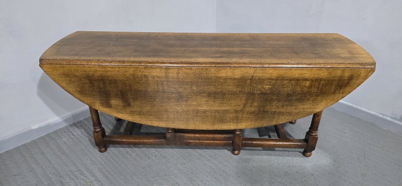 Huge Oak Wake Table - Image 10