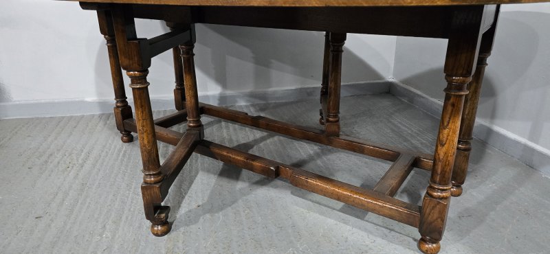 Huge Oak Wake Table - Image 14