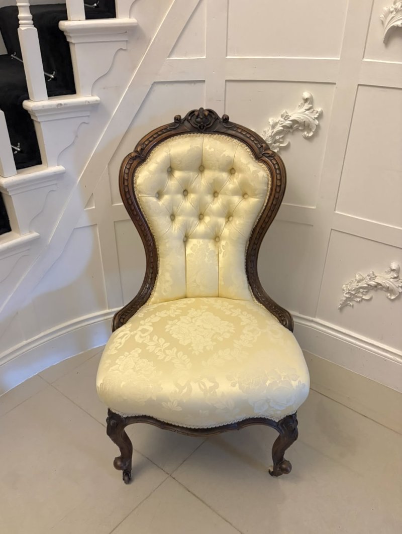Antique Victorian Carved Walnut Spoon Back Slipper Chair - Image 3