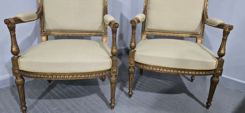 Super Quality Pair French Gilt Open Armchairs - Image 10