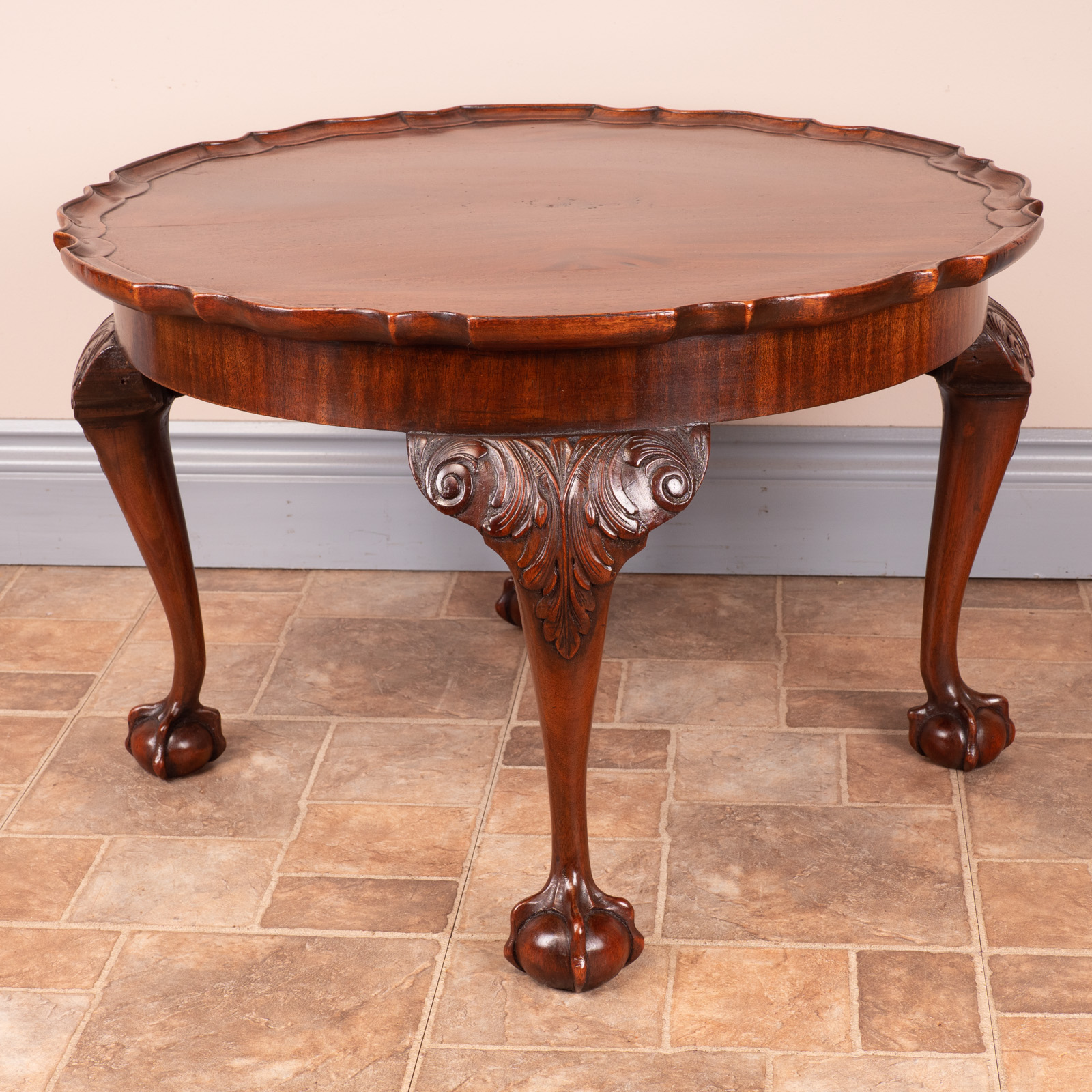 Good Quality Carved Mahogany Pie Crust Coffee Table