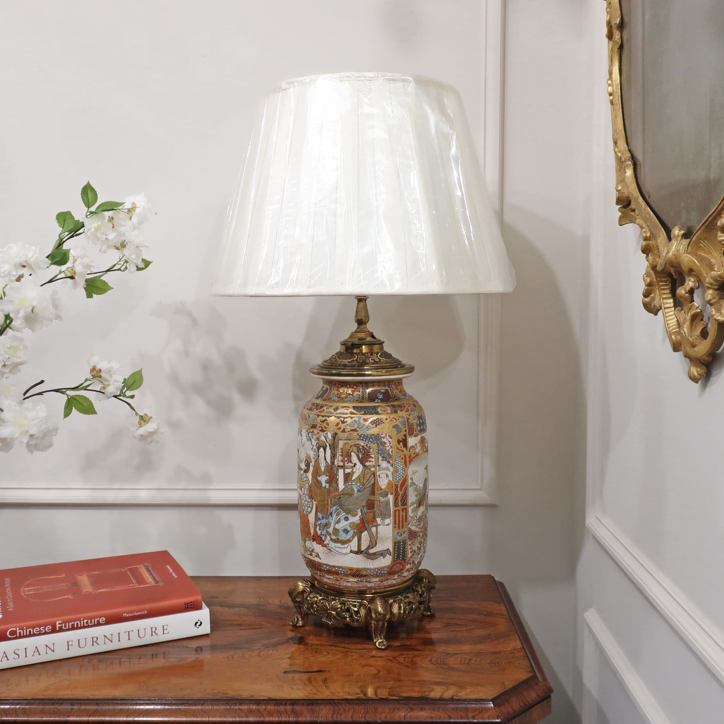 Japanese Meiji Period Satsuma Table Lamp