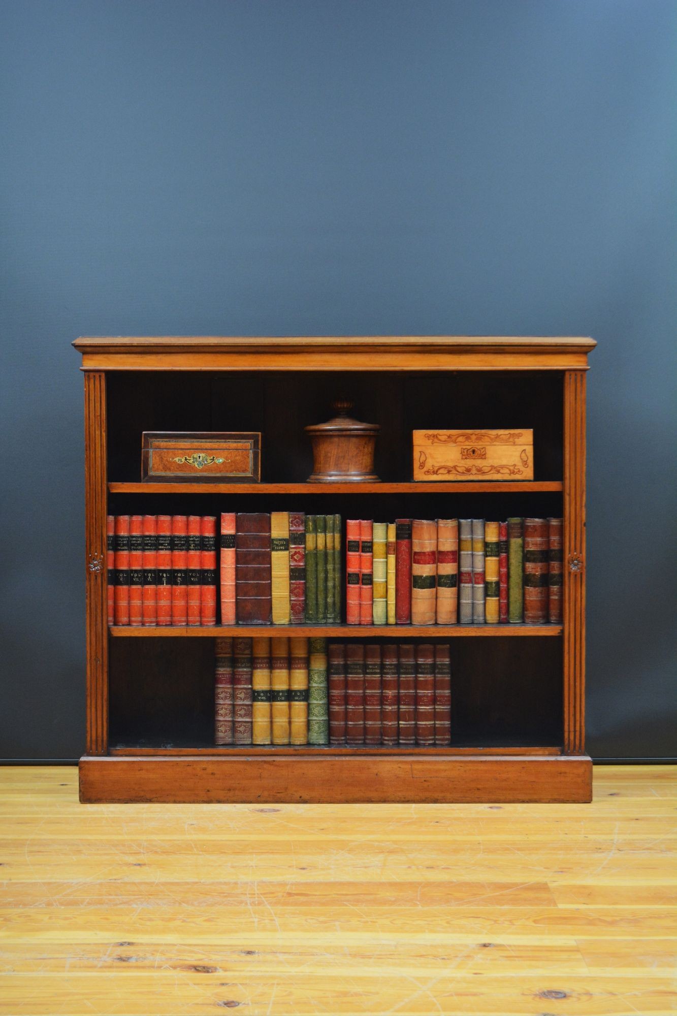 Victorian Open Bookcase in Walnut