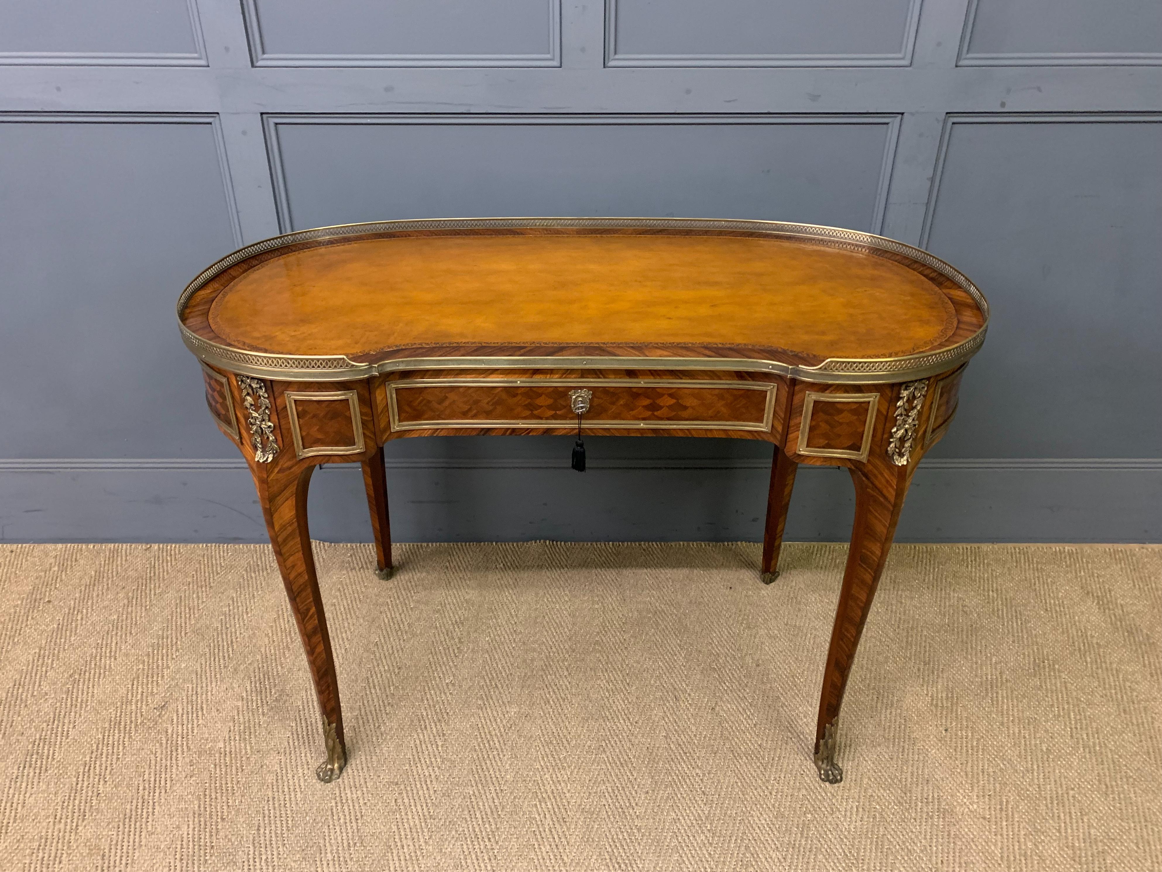 Fine Quality 19th Century French Bureau Plat