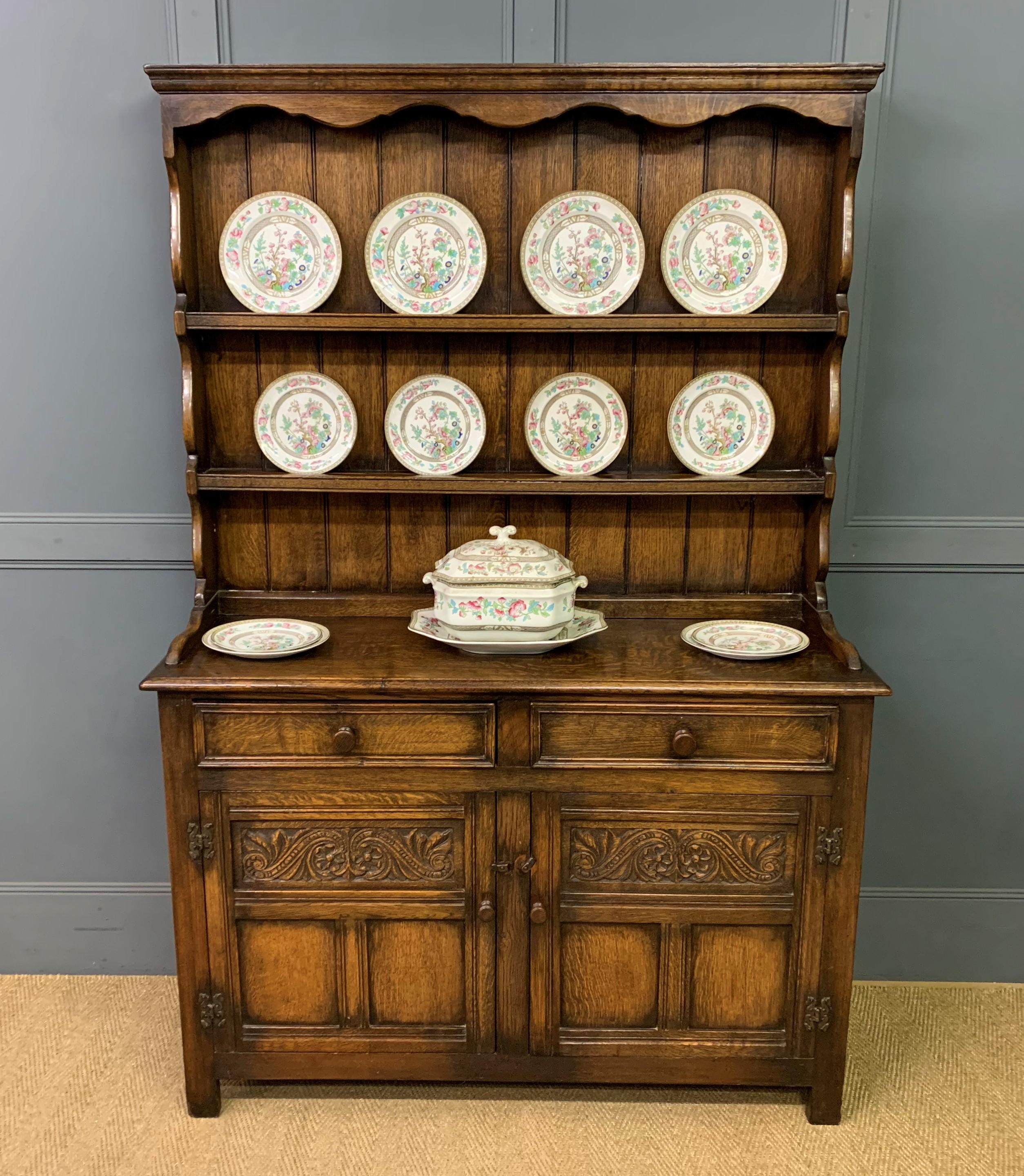 Ipswich Oak Dresser