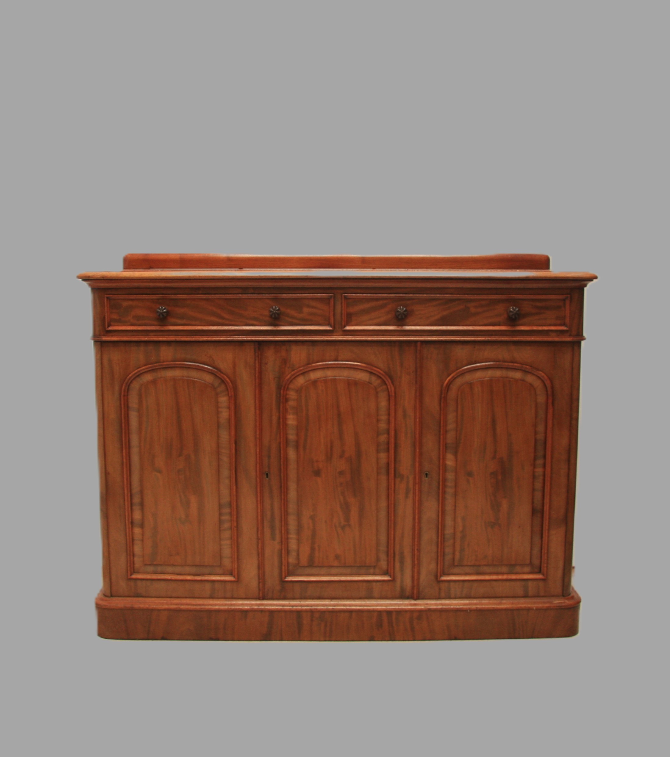 Victorian Mahogany Sideboard