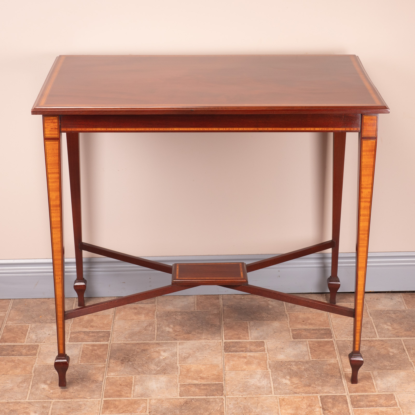 Good Quality Edwardian Inlaid Mahogany Occasional Table