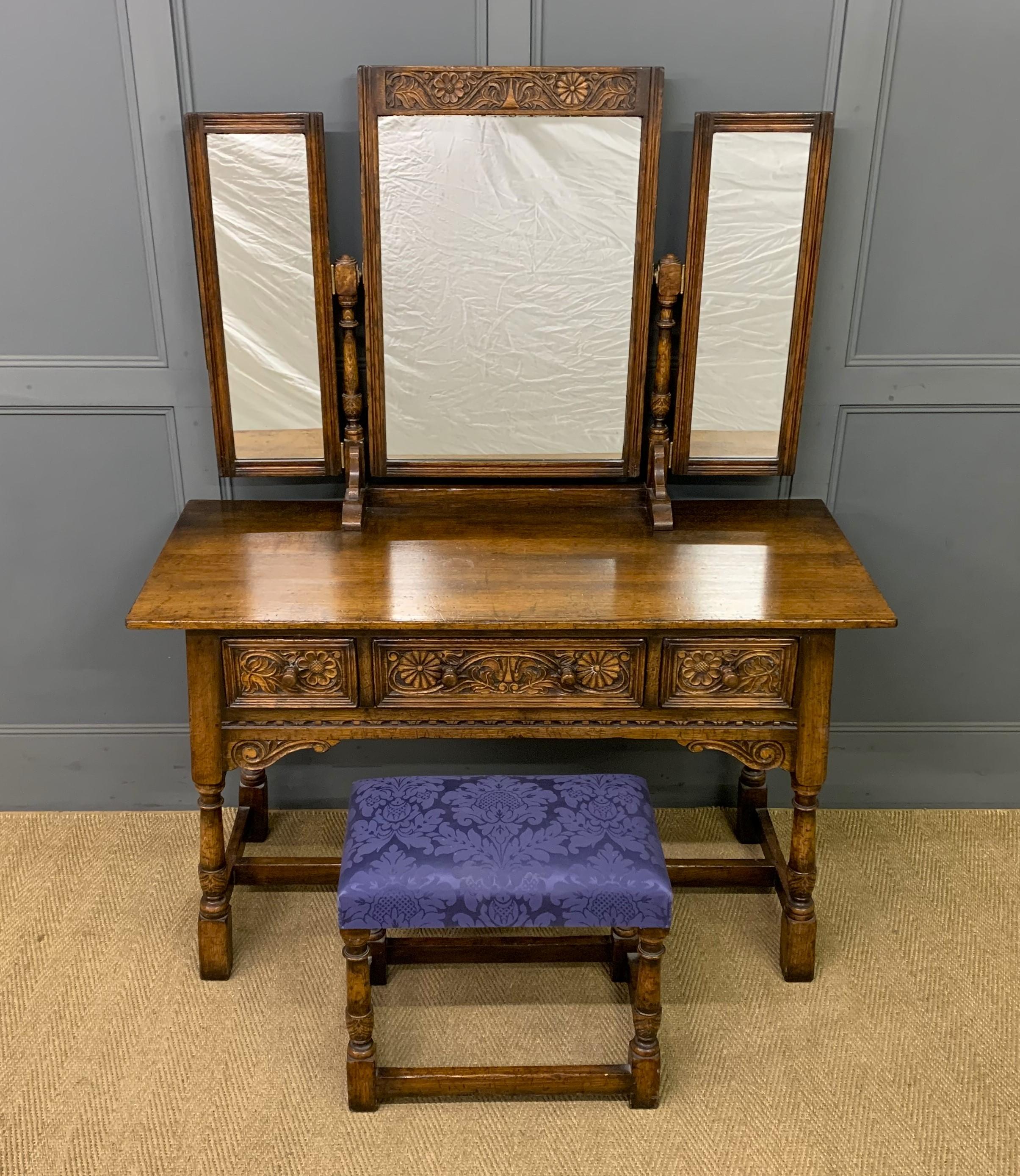 Ipswich Oak Dressing Table and Stool