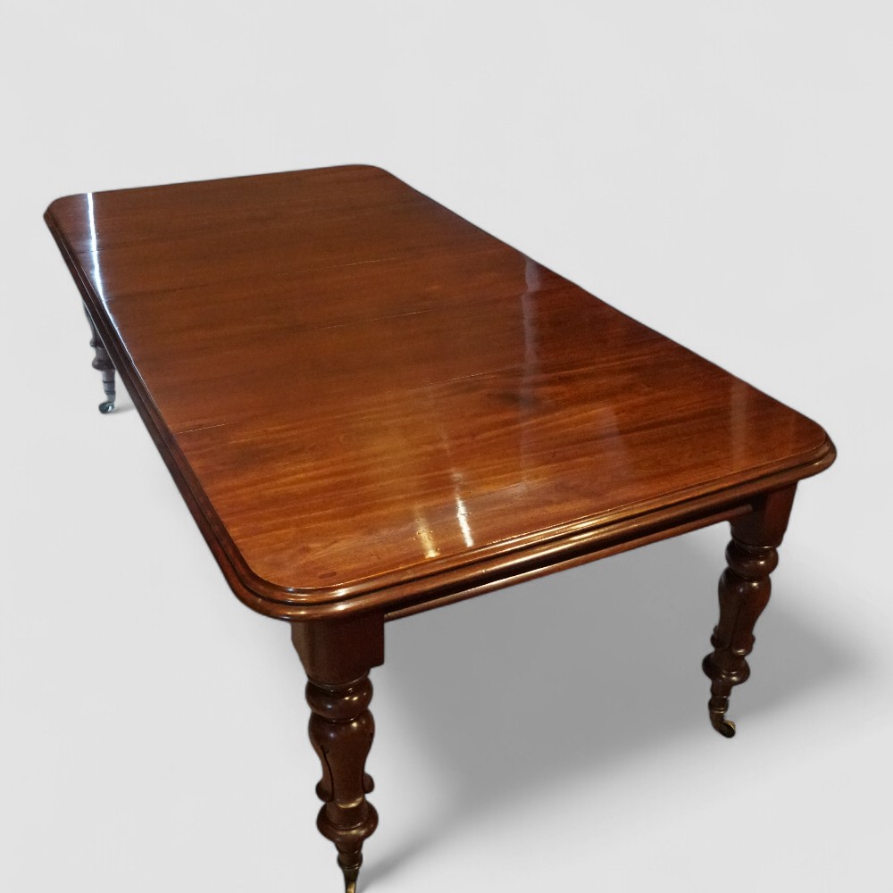 William IV mahogany extending dining table